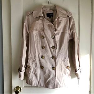 London Fog Beige Lightweight Button Up Trench Coat